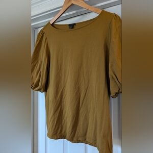 Ann Taylor puff sleeve top